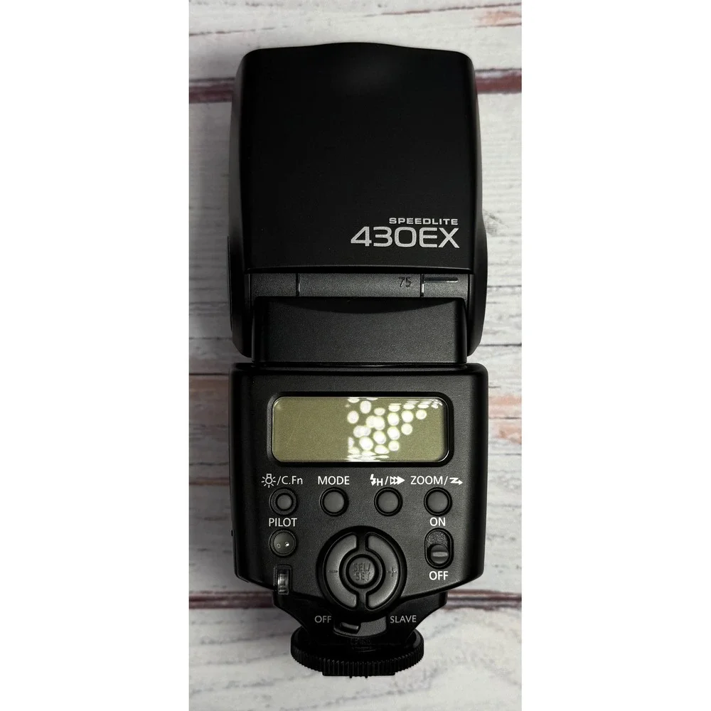Canon Speedlite 430EX External Flash for EOS DSLR with Case Stand and Manual‎